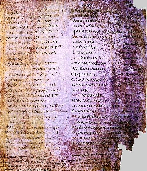 CividaleGospel Karta średniowiecznego rękopisu na purpurowym pergaminie z tekstem Ewangelii pisanym srebrnym i złotym uncjałem