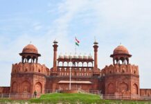 Indyjscy chrześcijanie jednoczą się wobec nadużyć ustawy antykonwersyjnej Czerwony Fort (Lal Qila) w Delhi, zabytek symbolizujący Indie